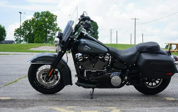 2025 Harley-Davidson Softail FLHC - Heritage Classic