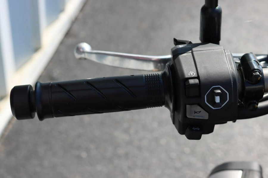 2025 Honda® CB650R E-Clutch