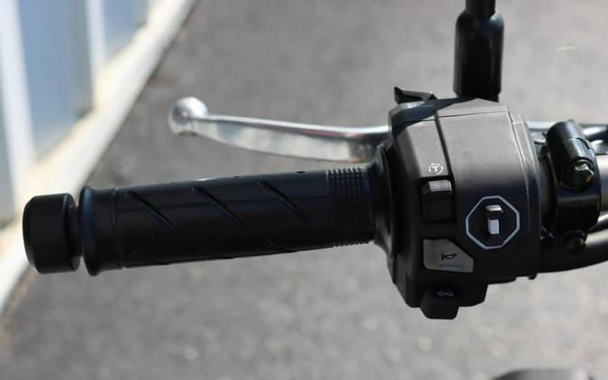 2025 Honda® CB650R E-Clutch