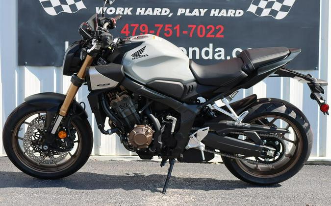 2025 Honda® CB650R E-Clutch