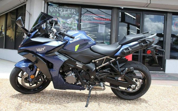2022 Suzuki GSX-S1000GT Plus