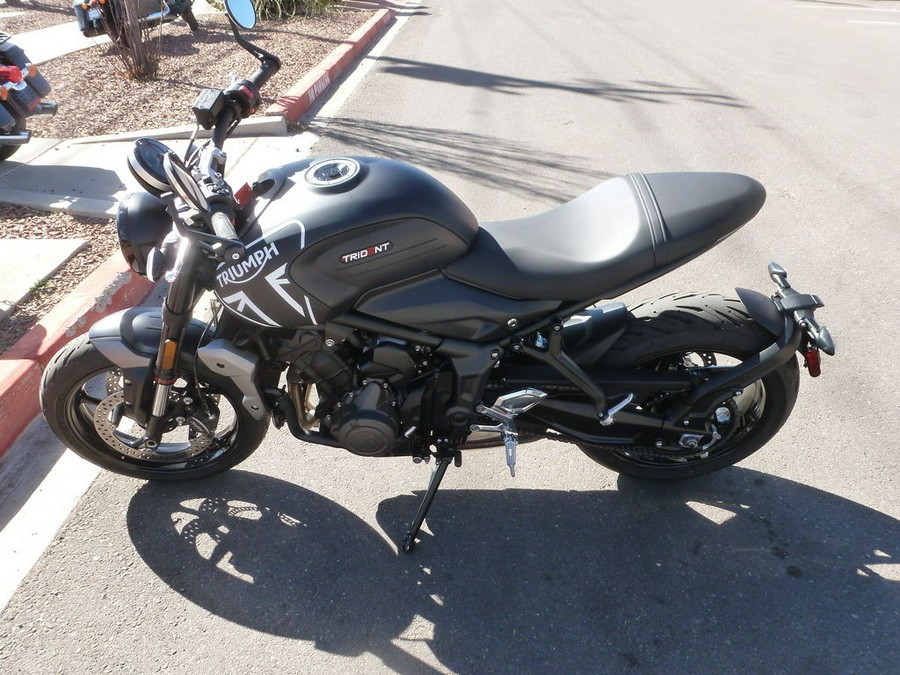 2023 Triumph Trident 660 Matte Jet Black / Matte Silver Ice