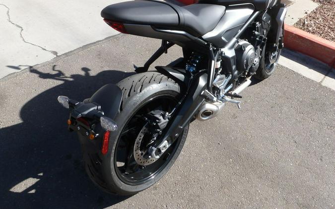 2023 Triumph Trident 660 Matte Jet Black / Matte Silver Ice