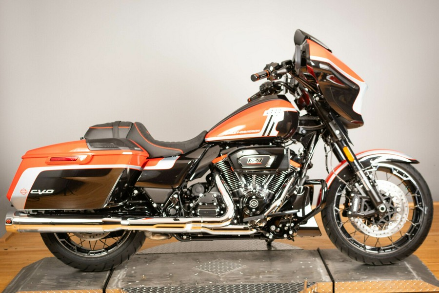 2024 Harley-Davidson<sup>®</sup> CVO™ Street Glide®