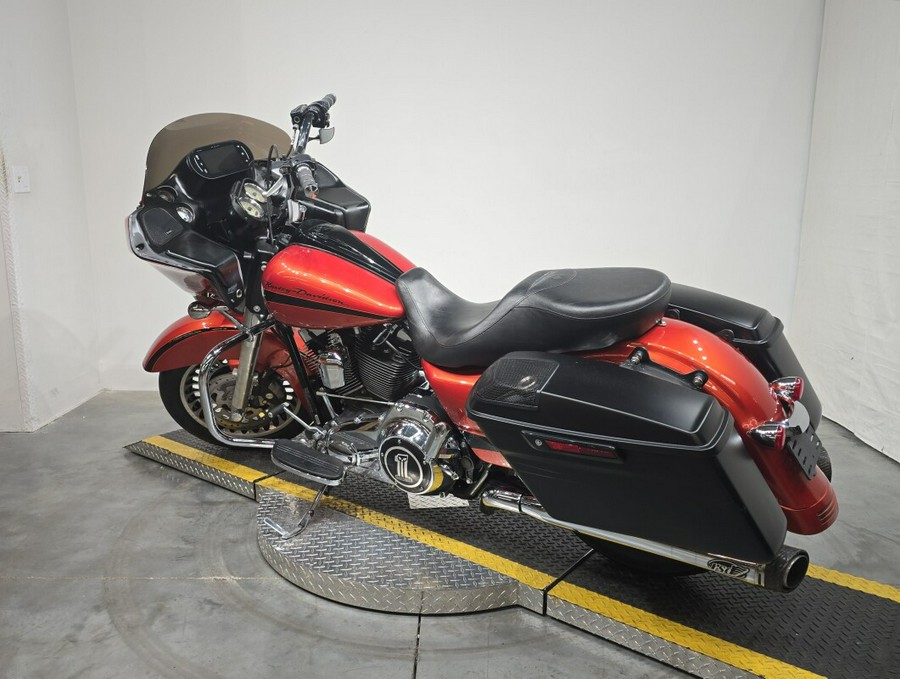 FLTRX 2011 Road Glide® Custom