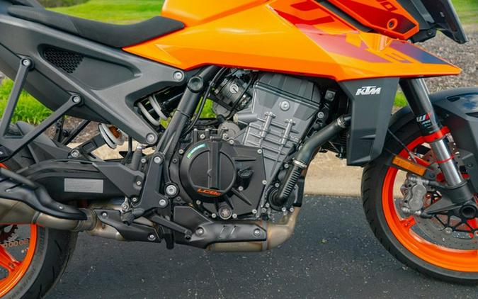 2024 KTM Duke 990