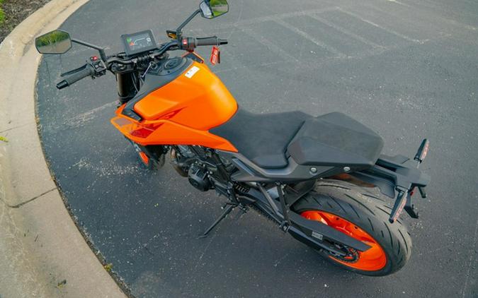 2024 KTM Duke 990