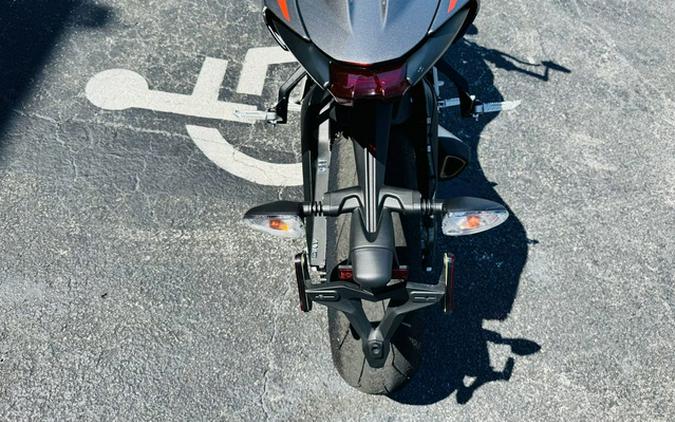 2024 Triumph Street Triple 765 RS Silver Ice R Silver Ice