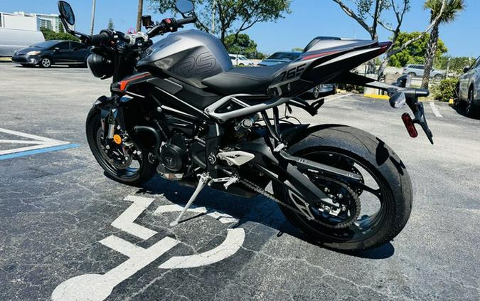 2024 Triumph Street Triple 765 RS Silver Ice R Silver Ice