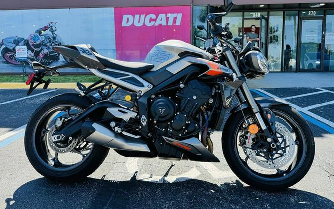 2024 Triumph Street Triple 765 RS Silver Ice R Silver Ice