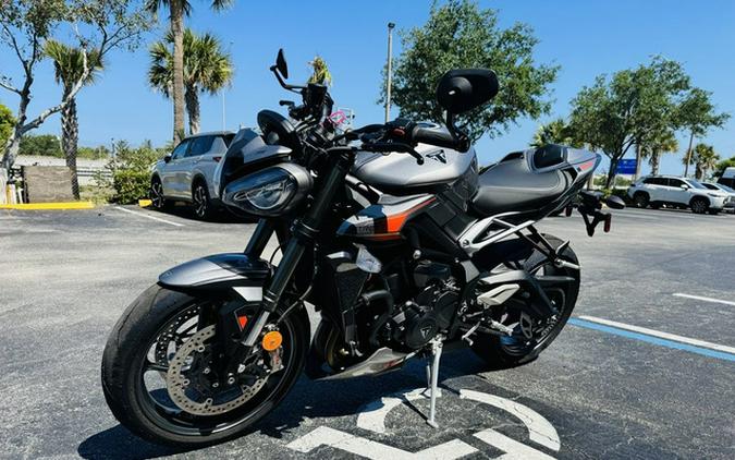 2024 Triumph Street Triple 765 RS Silver Ice R Silver Ice