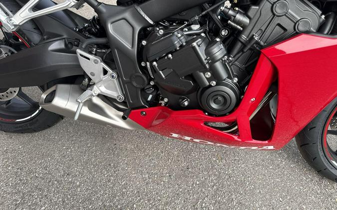 2026 Honda CBR650R E-CLUTCH