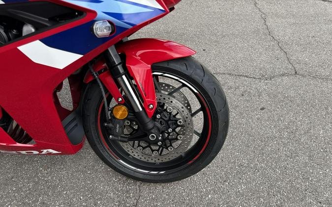 2026 Honda CBR650R E-CLUTCH