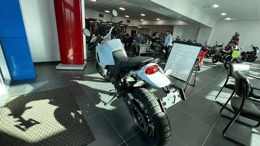 2024 Ducati DesertX