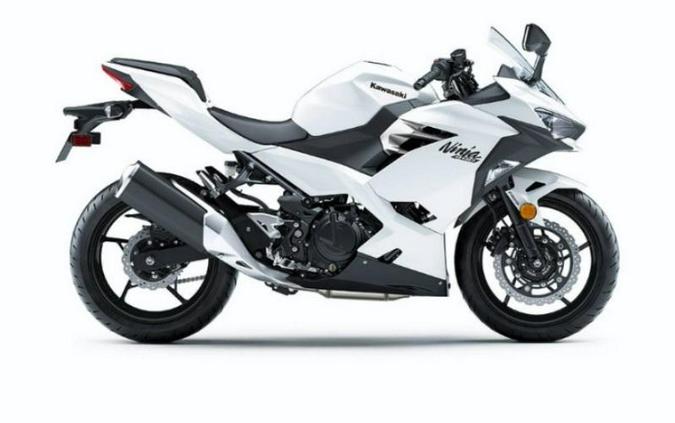 2020 Kawasaki Ninja® 400 Pearl Blizzard White