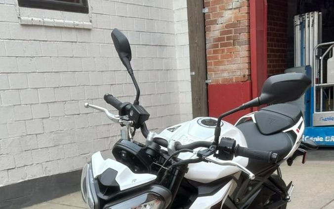 2024 Triumph Street Triple 765 R Crystal White