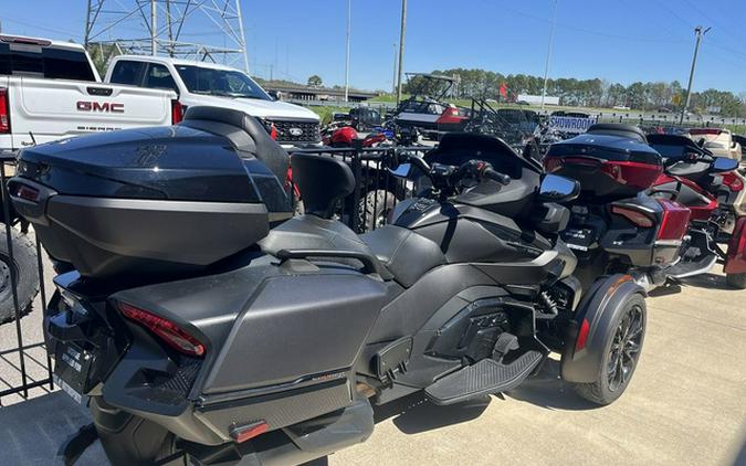 2022 Can-Am Spyder RT Limited Dark Wheels