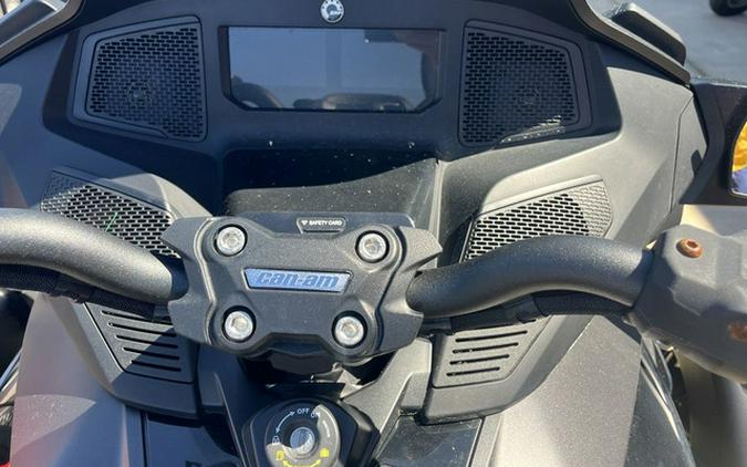 2022 Can-Am Spyder RT Limited Dark Wheels