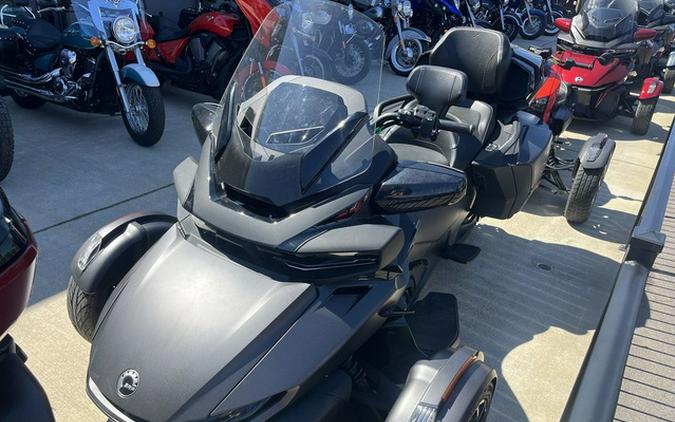 2022 Can-Am Spyder RT Limited Dark Wheels