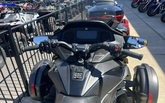 2022 Can-Am Spyder RT Limited Dark Wheels