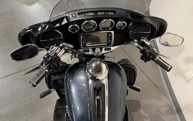 2015 Harley-Davidson Trike FLHTCUTG - Tri-Glide Ultra