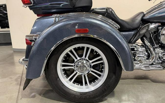 2015 Harley-Davidson Trike FLHTCUTG - Tri-Glide Ultra