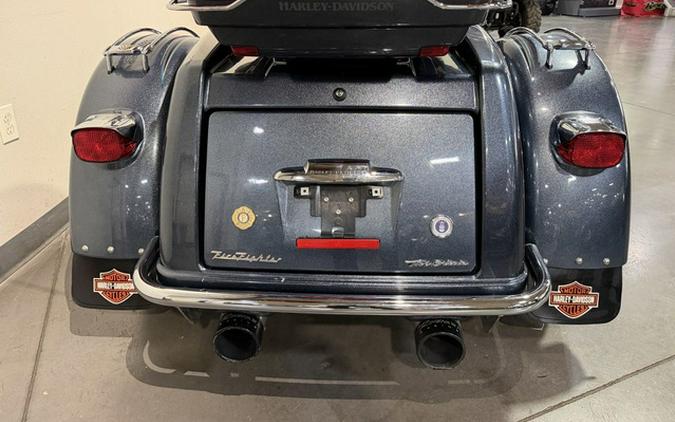 2015 Harley-Davidson Trike FLHTCUTG - Tri-Glide Ultra