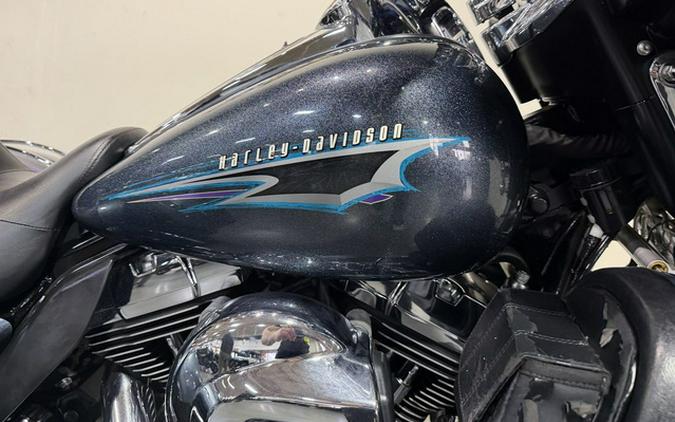 2015 Harley-Davidson Trike FLHTCUTG - Tri-Glide Ultra