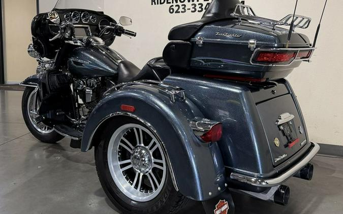 2015 Harley-Davidson Trike FLHTCUTG - Tri-Glide Ultra