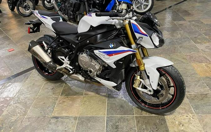 2020 BMW S 1000 R Light White / Racing Blue / Racing Red