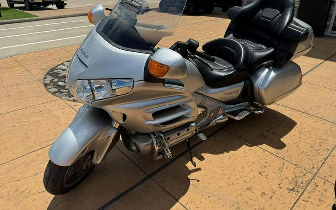 2007 Honda® Gold Wing® Audio / Comfort / Navi