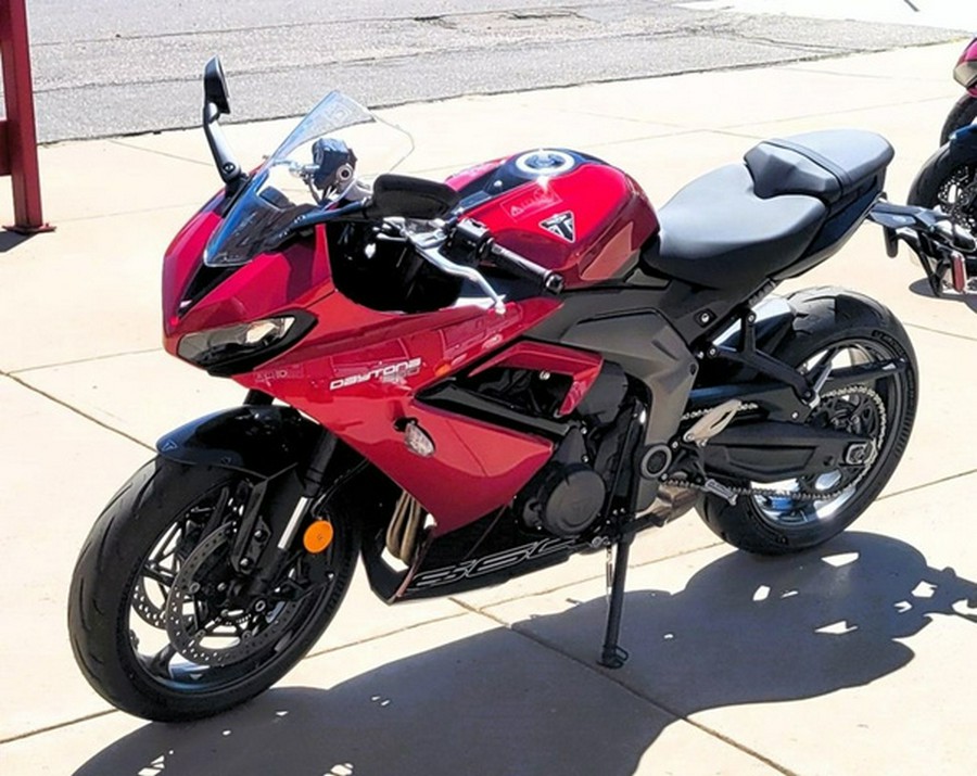 2025 Triumph Daytona 660 Carnival RedSapphire Black