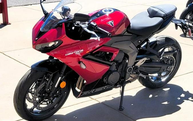 2025 Triumph Daytona 660 Carnival RedSapphire Black