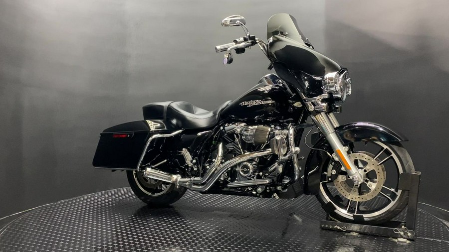 2017 Harley-Davidson® FLHXS - Street Glide® Special