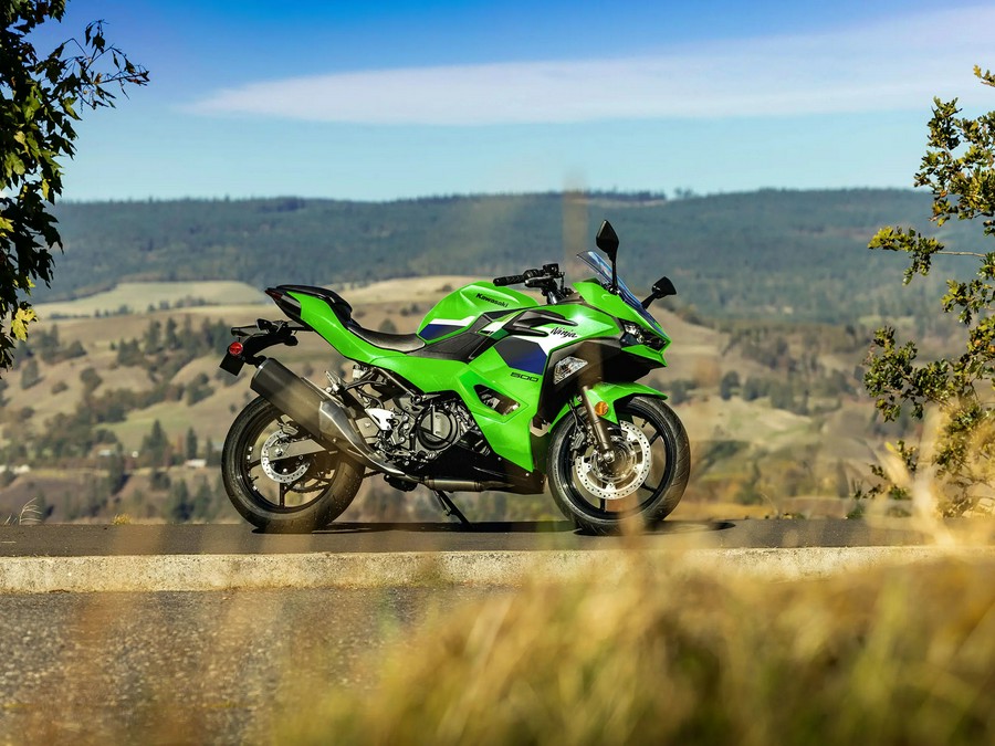 2026 Kawasaki Ninja® 500