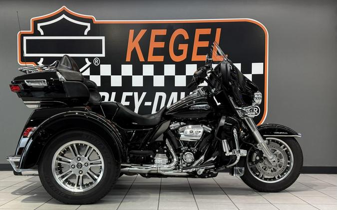 2020 Harley-Davidson® Tri Glide® Ultra Vivid Black
