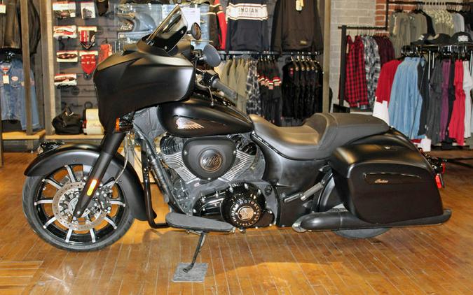 2021 Indian Motorcycle® Chieftain® Dark Horse® Thunder Black Smoke