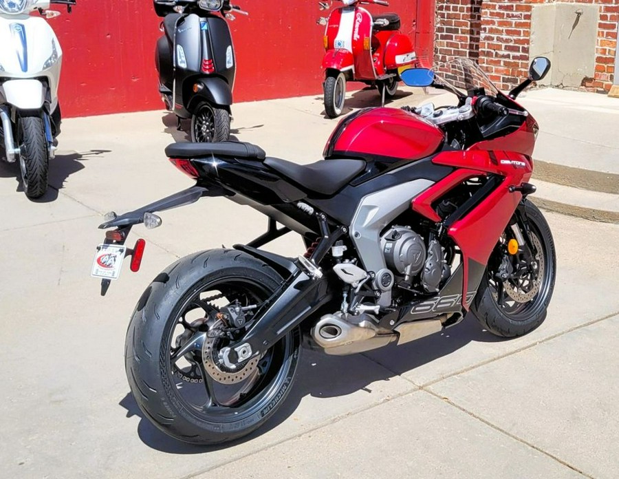 2025 Triumph Daytona 660 Carnival Red/Sapphire Black