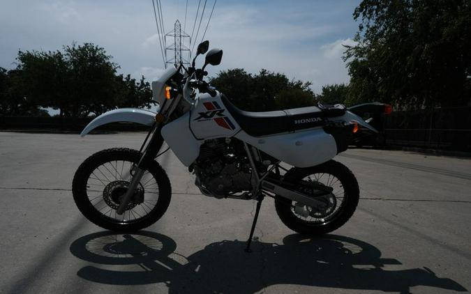 New 2024 HONDA XR650L WHITE