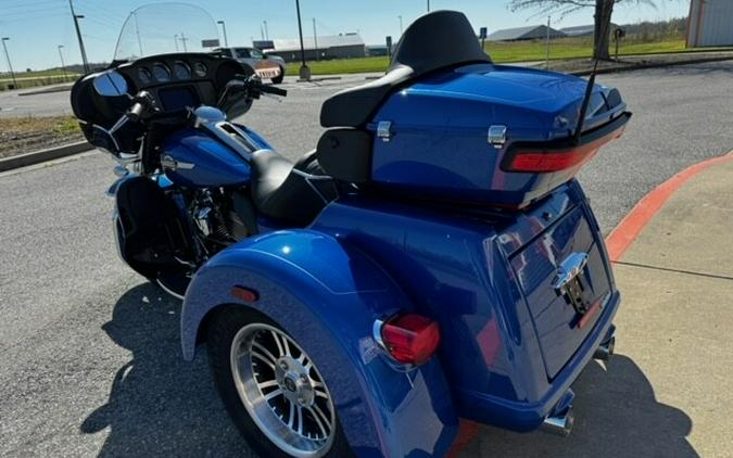 2024 Harley-Davidson Tri Glide Ultra Blue Burst