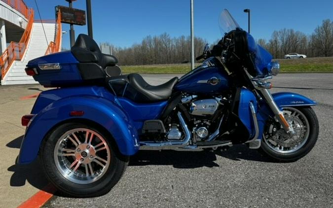 2024 Harley-Davidson Tri Glide Ultra Blue Burst