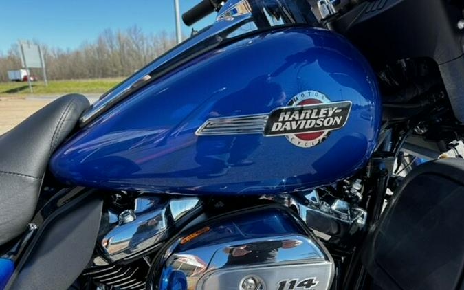 2024 Harley-Davidson Tri Glide Ultra Blue Burst