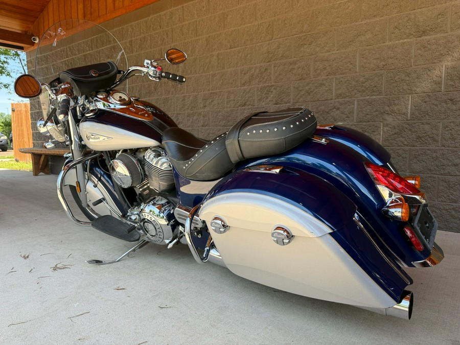 2017 Indian Springfield®