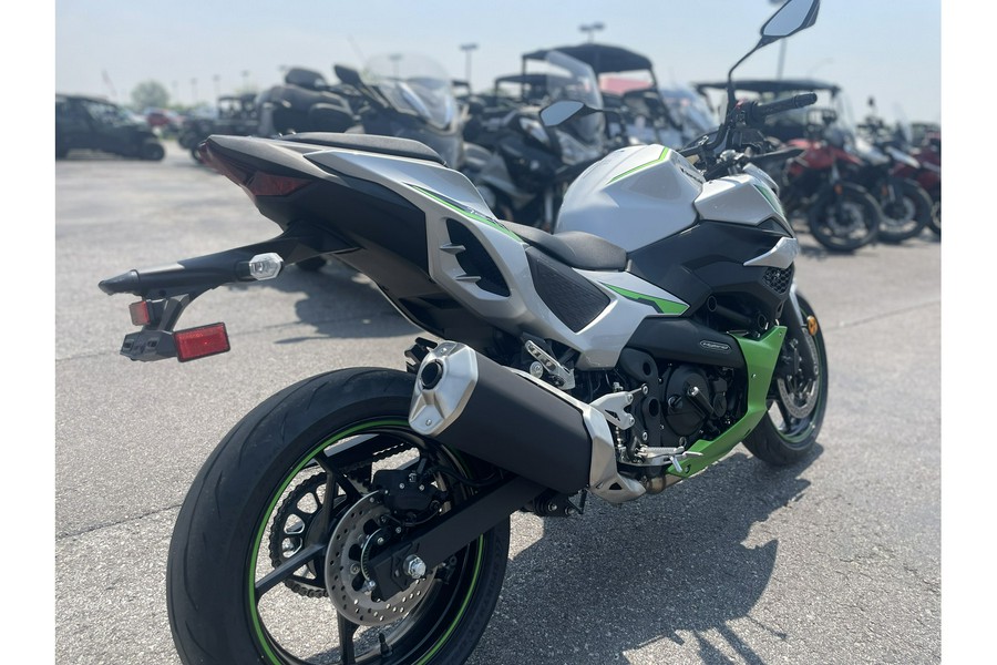 2024 Kawasaki Ninja® 7 Hybrid ABS