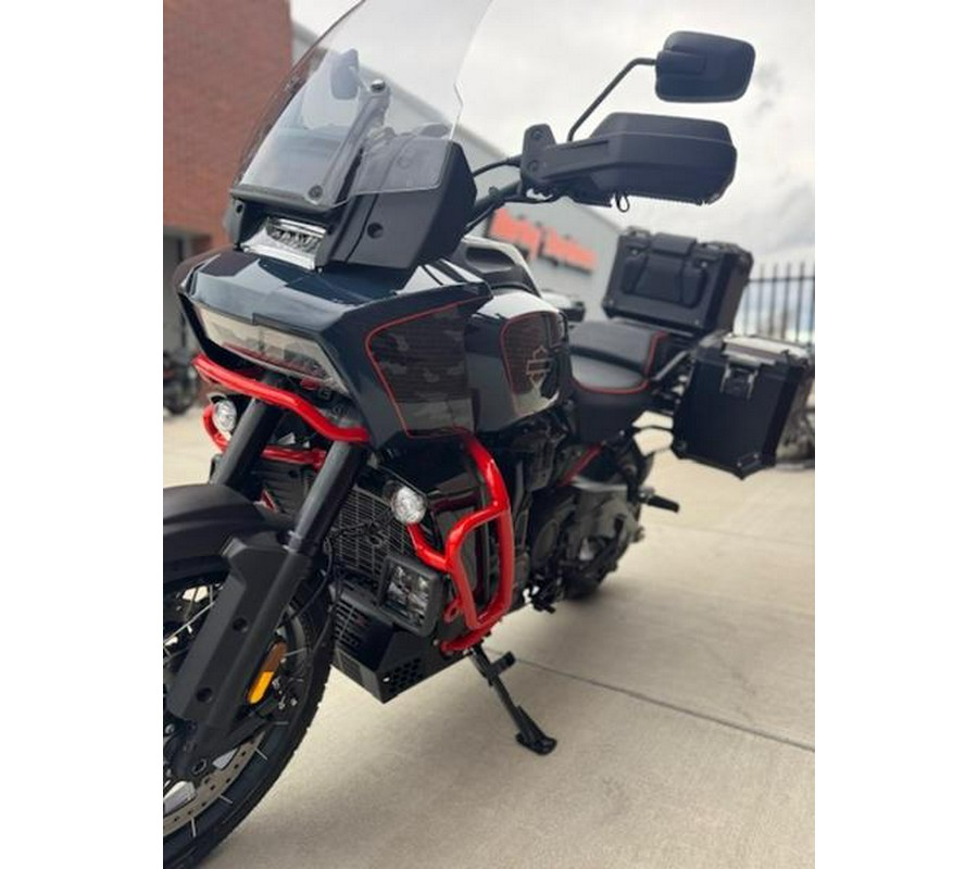 2025 Harley-Davidson® CVO™ Pan America®