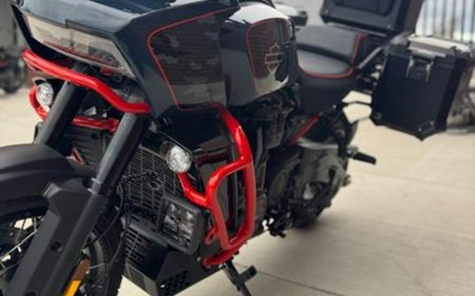 2025 Harley-Davidson® CVO™ Pan America®