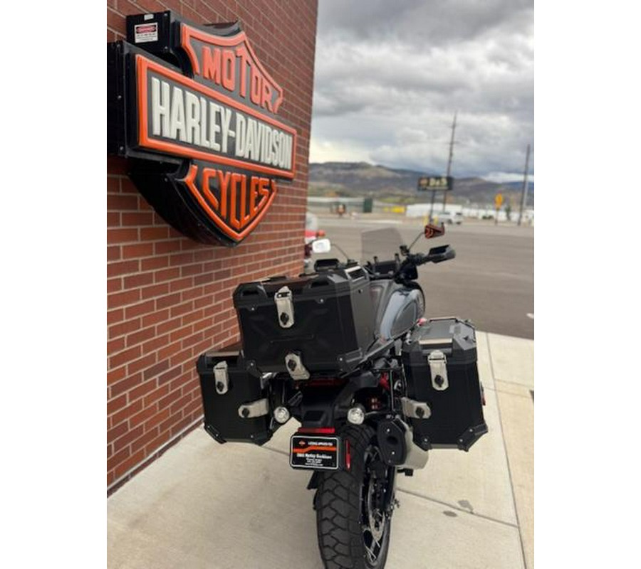 2025 Harley-Davidson® CVO™ Pan America®