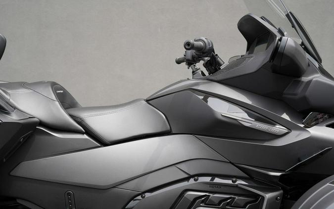 2026 Can-Am® Spyder RT Limited Dark