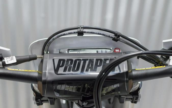 2025 Husqvarna TE 300 Pro 300