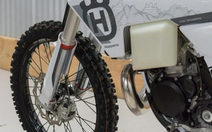 2025 Husqvarna TE 300 Pro 300